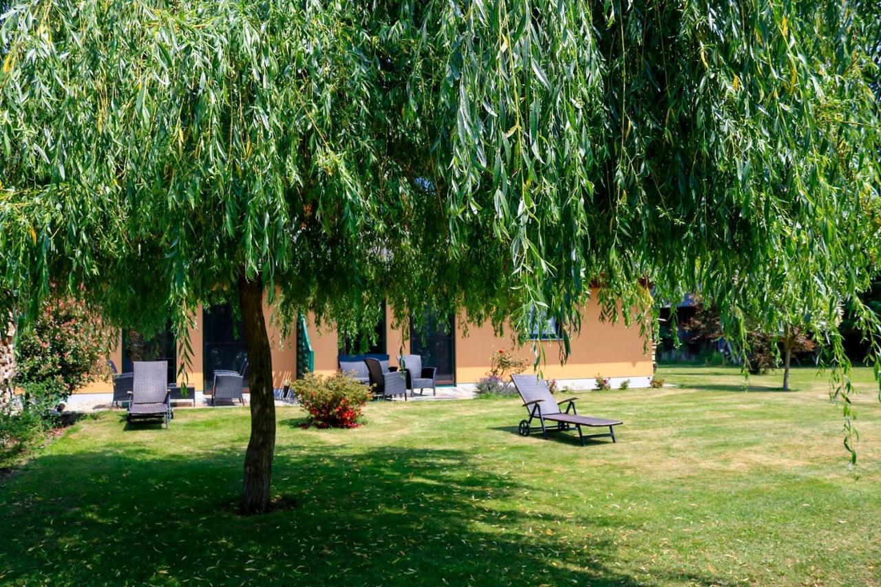 Gasthaus & Pension Am Kurfuerstendamm Burg im Spreewald Eksteriør billede