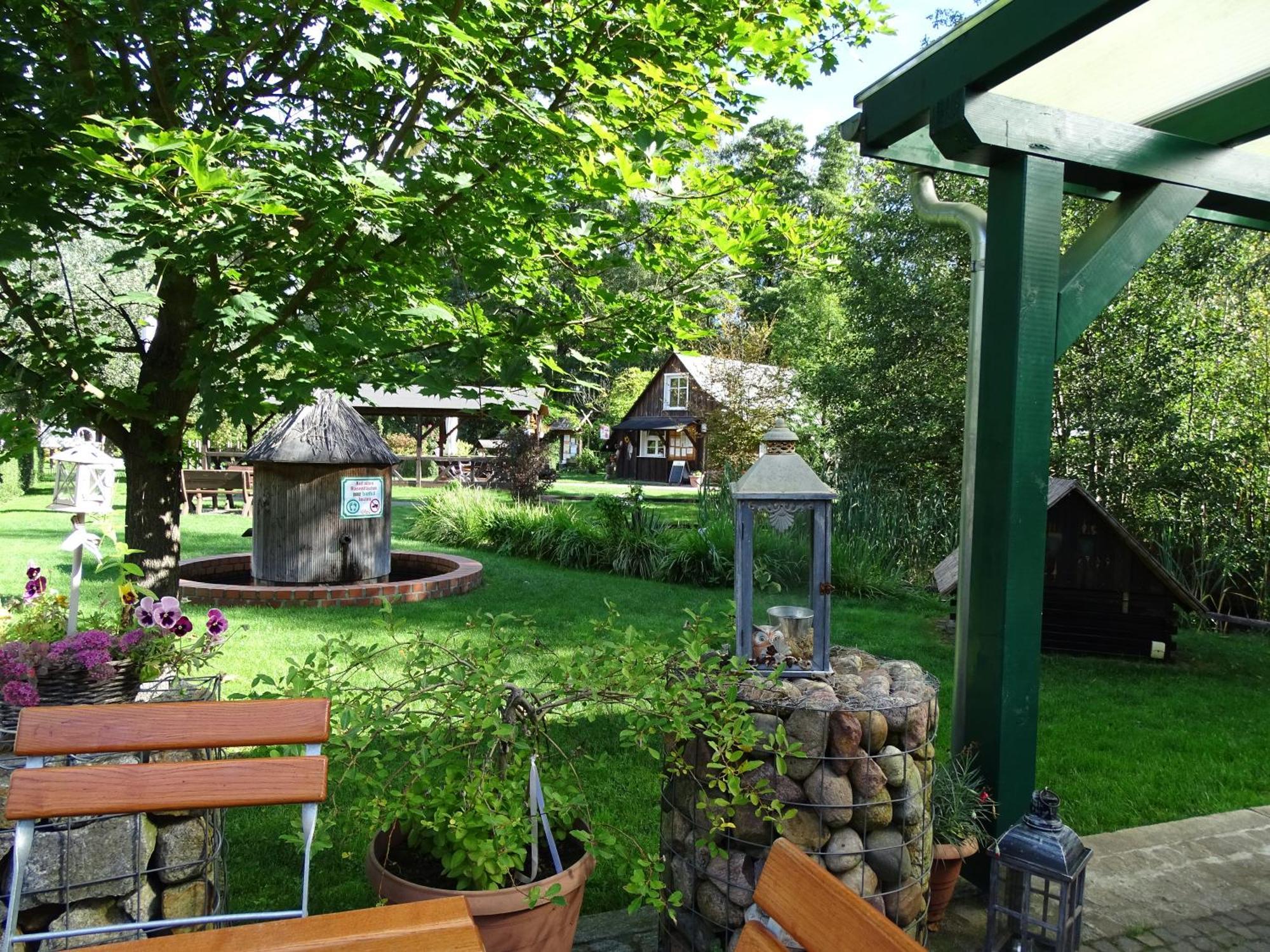 Gasthaus & Pension Am Kurfuerstendamm Burg im Spreewald Eksteriør billede