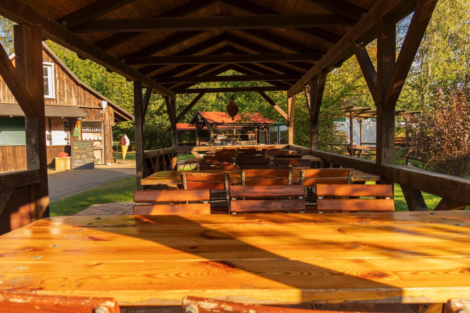 Gasthaus & Pension Am Kurfuerstendamm Burg im Spreewald Eksteriør billede