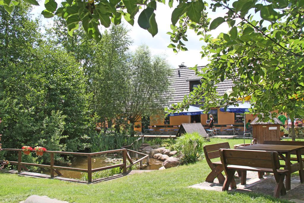 Gasthaus & Pension Am Kurfuerstendamm Burg im Spreewald Eksteriør billede